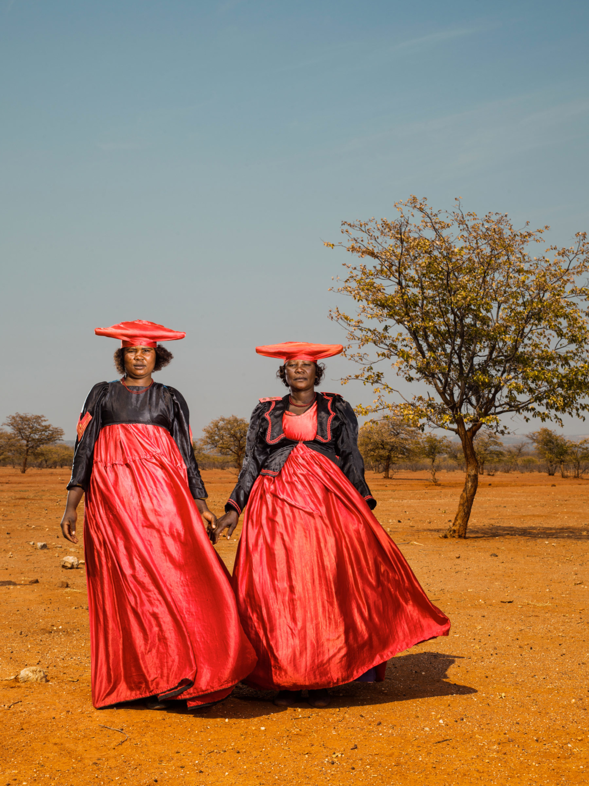 Hereros #36, Namibie 2017 Photographie Fine Art print sur papier Hahnemühle 80 x 100 cm, SG-HE36 ©STEPHAN GLADIEU