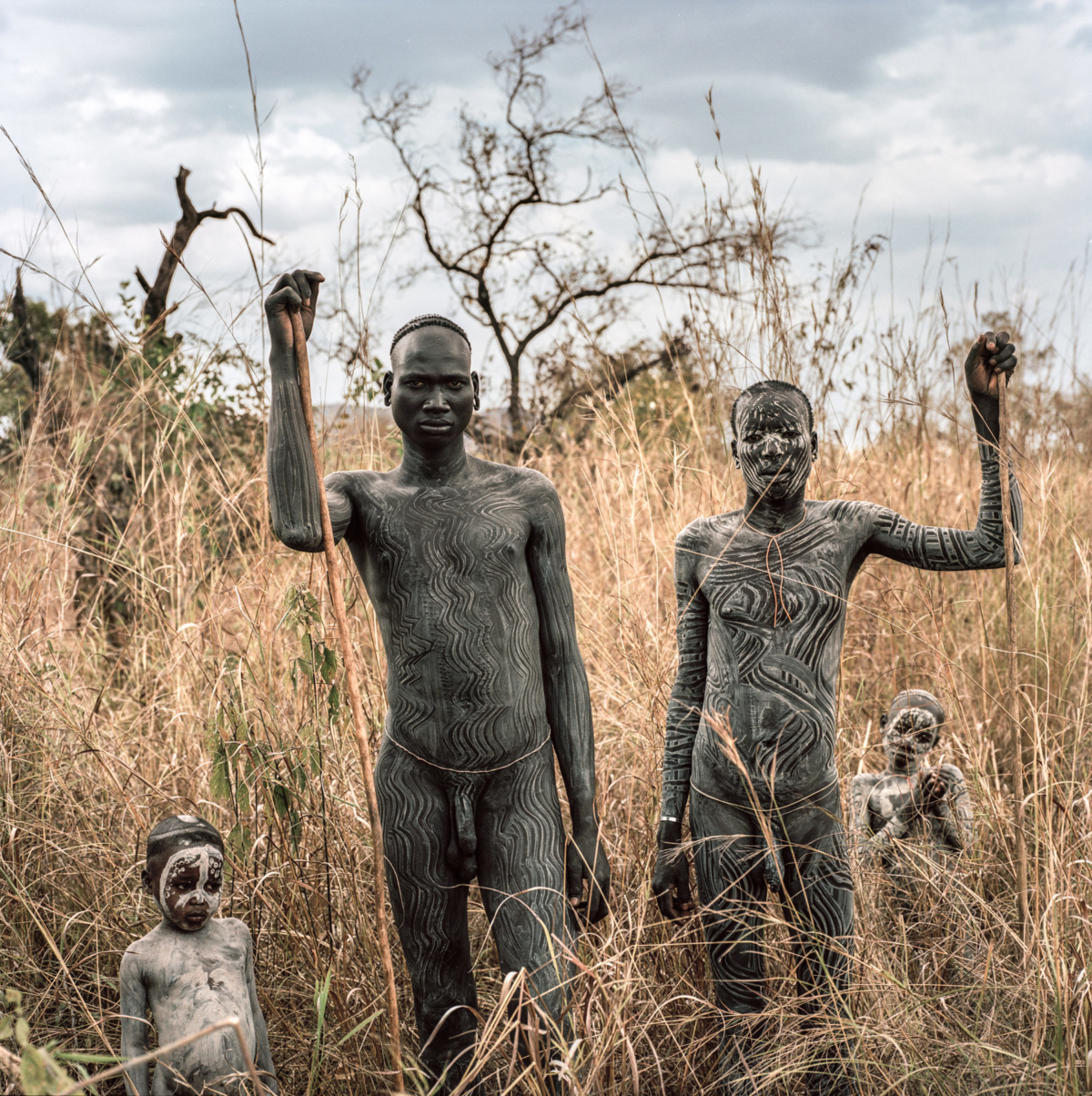 Surmas #3, Ethiopie, 2011 Photographie Fine Art print sur papier Hahnemühle 100 x 100 cm, SG-SU03 ©Stephan Gladieu