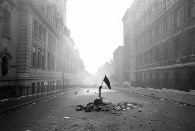 Rue Saint Jacques, Paris, mai 1968, GC-08783-032A ©Fondation Gilles Caron