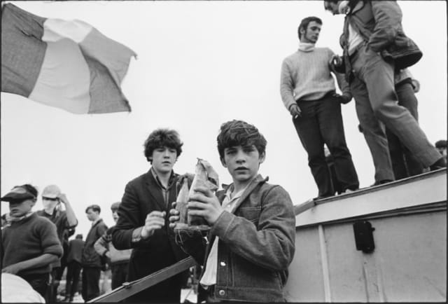 Manifestation des catholiques, Irlande du Nord, août 1969, GC-16441-015 ©Fondation Gilles Caron