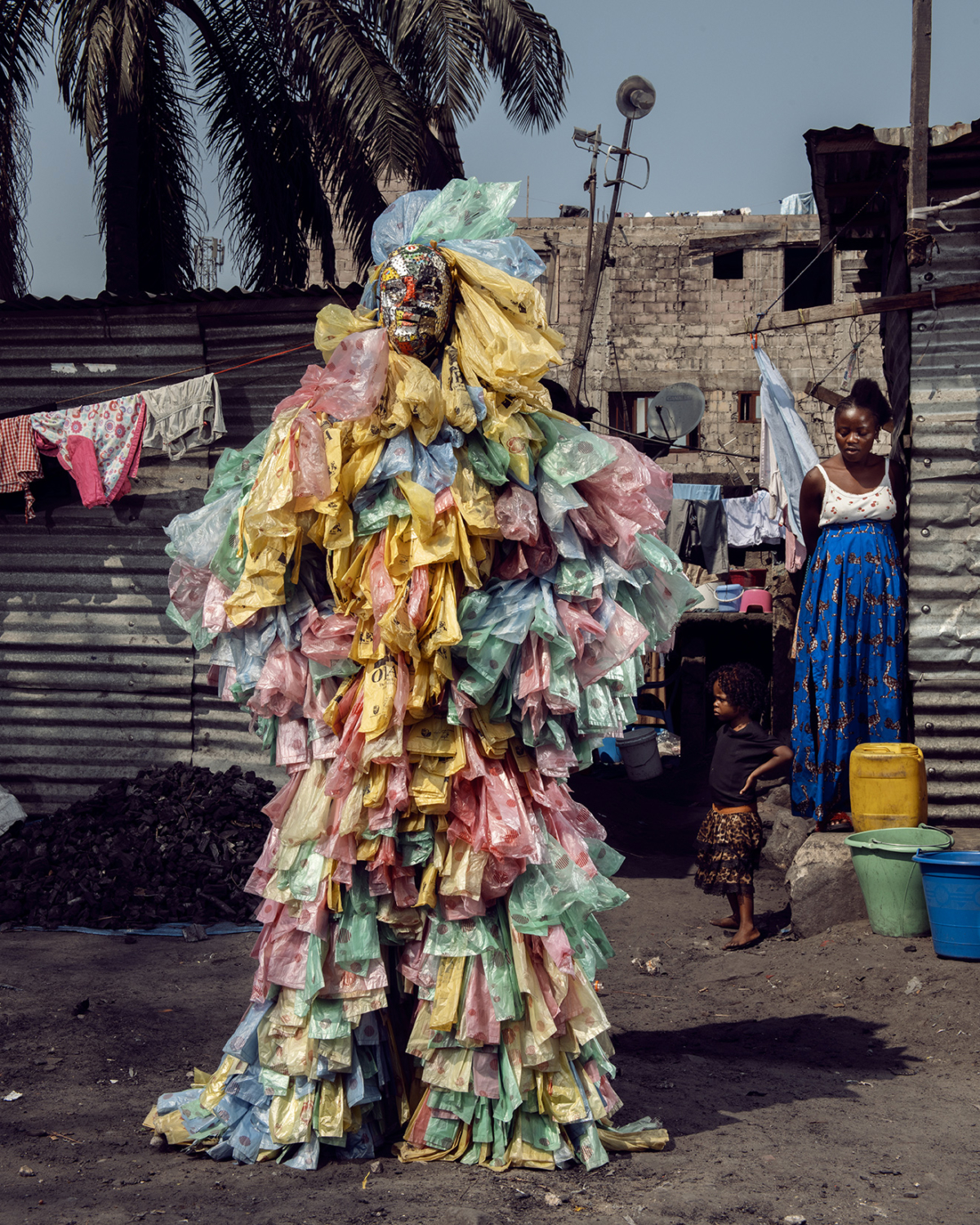 Homo Detritus #03, Kinshasa, RDC série Real Portraitik #5, 2021 Photographie Fine art print sur Hahnemühle 100 x 80  cm édition 9 + 3 EA ©Stephan Gladieu