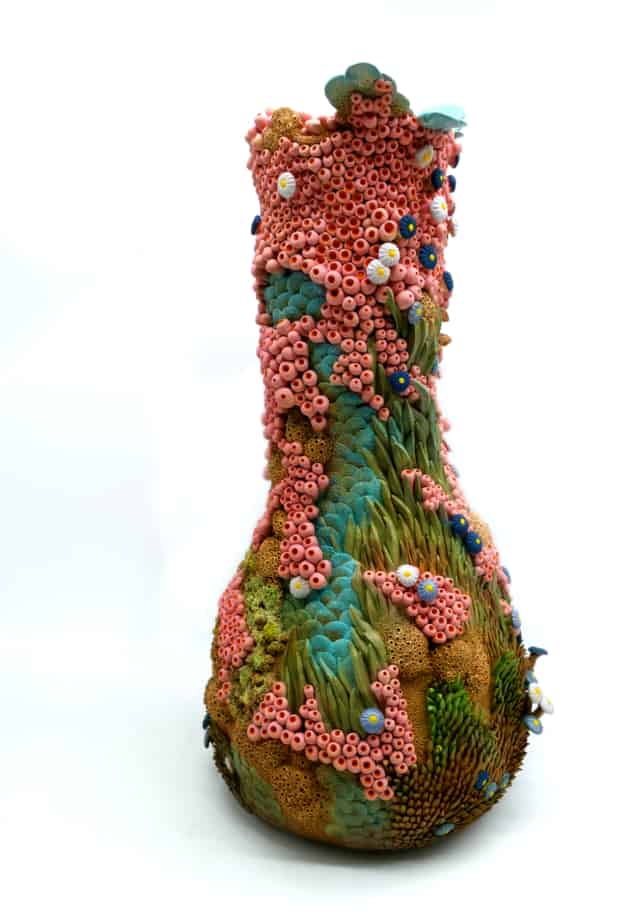 Forme végétale, 2021 Faïence, 54 x 26 cm ©Muriel Persil