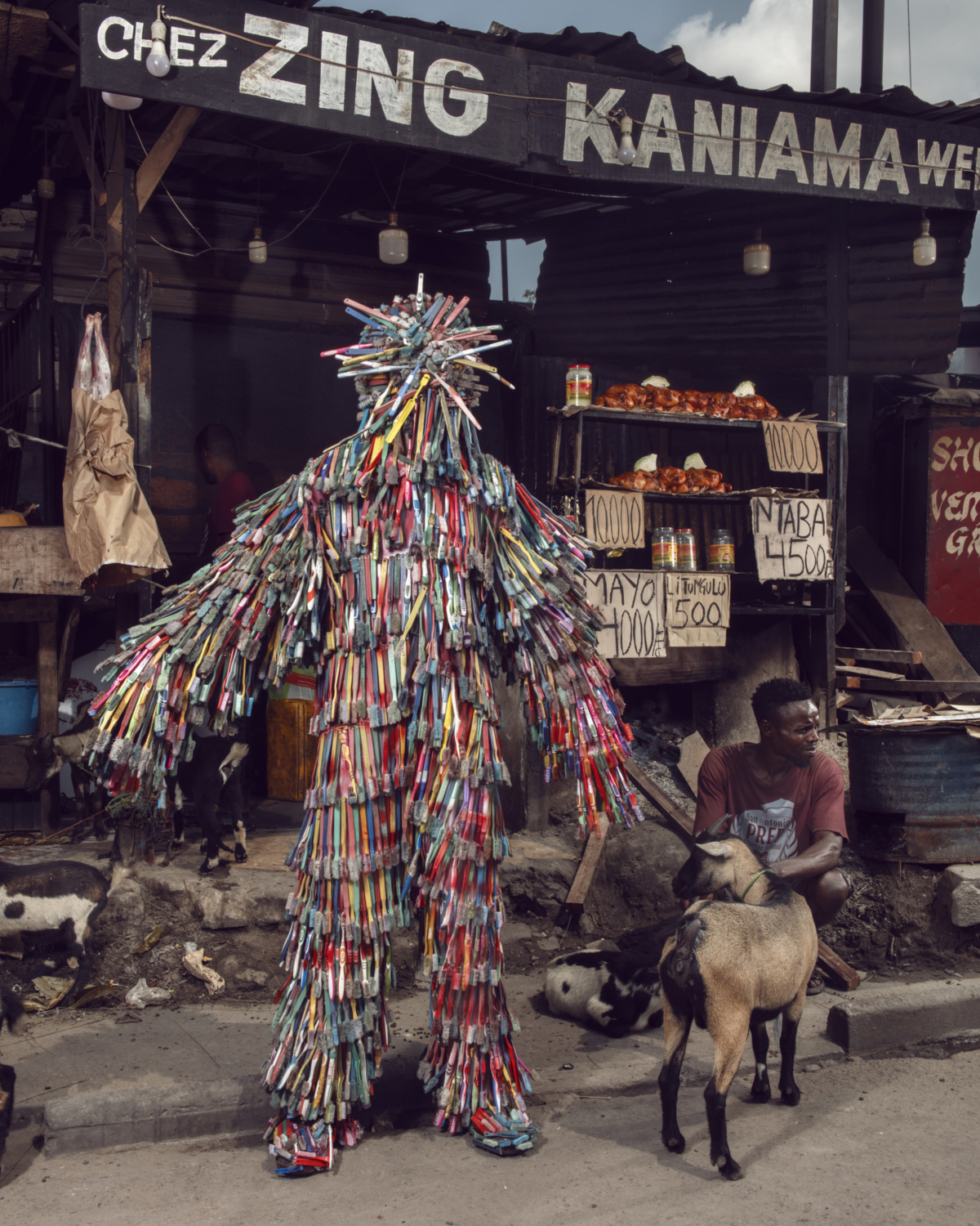 Homo Detritus #42, Kinshasa, RDC série Real Portraitik #5, 2021 Photographie Fine art print sur Hahnemühle 100 x 80  cm édition 9 + 3 EA ©Stephan Gladieu