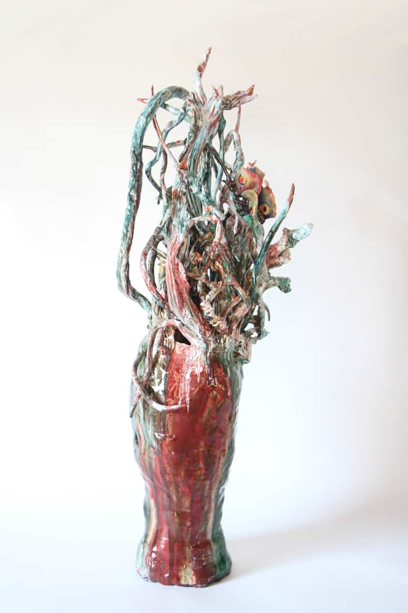 Vase Butterfly rouge, 2022 sculpture céramique Dia 40 x 91 H cm BC-2203 ©Bachelot&Caron