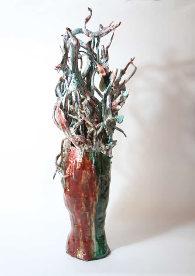 Vase Butterfly rouge, 2022 (face C) sculpture céramique Dia 40 x 91 H cm BC-2203 ©Bachelot&Caron