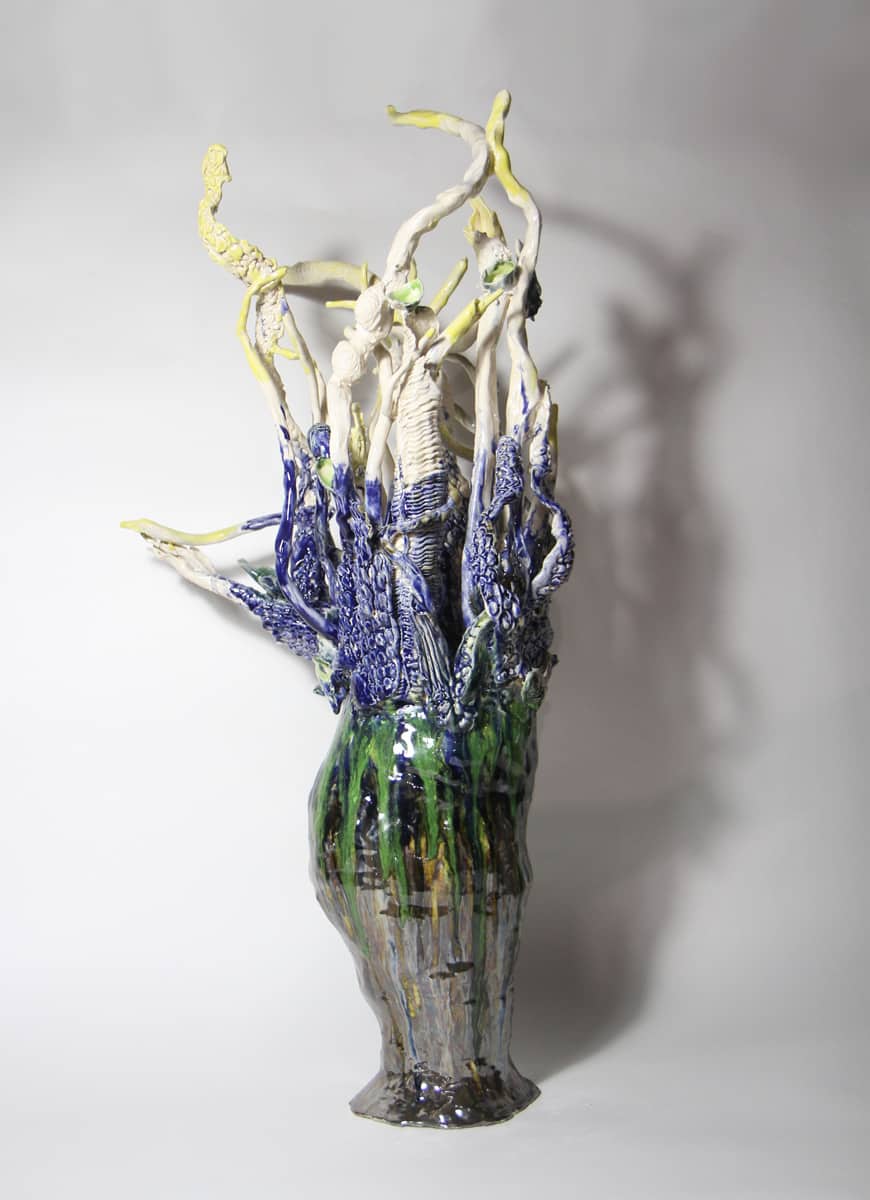 Grand vase vert aux petits pois, 2022 sculpture céramique Dia 50 x 95 H cm BC-2216 ©Bachelot&Caron 