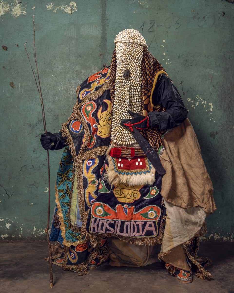 Egungun #14, Bénin, Real Portraitik #6, 2018-2020 Photographie fine art print sur Hahnemühle SG-EG14 ©Stephan Gladieu