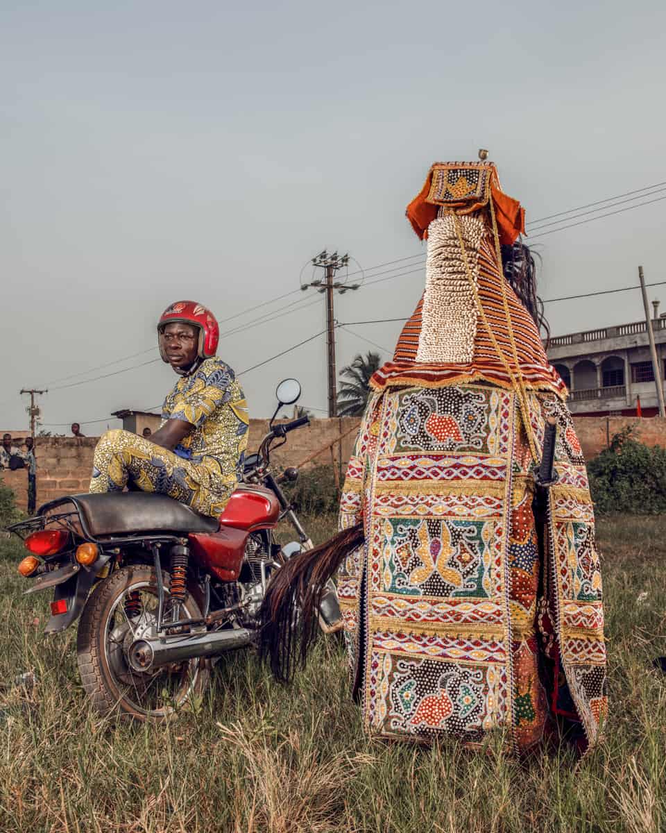 Egungun #15, Bénin, Real Portraitik #6, 2018-2020 Photographie fine art print sur Hahnemühle SG-EG15 ©Stephan Gladieu