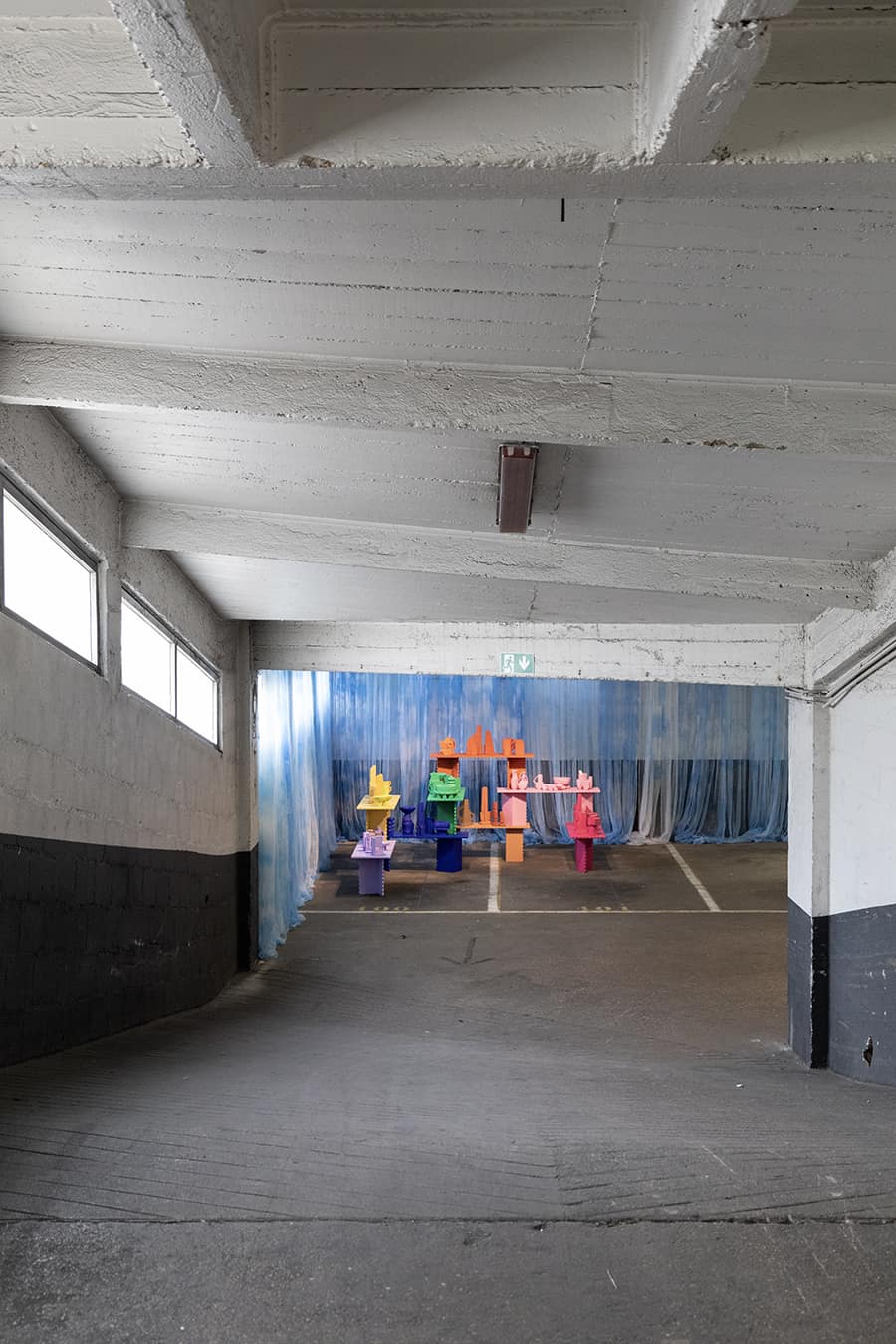 Installation de Bertrand Fompeyrine, salon Unique Design x Paris 2022, Garage Amelot, Paris