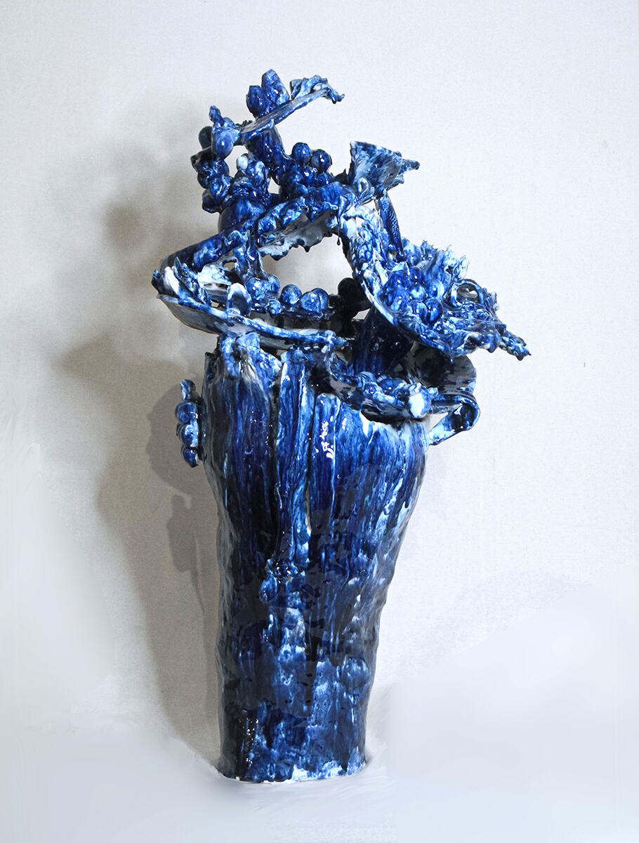 Grand vase bleu, 2023 sculpture céramique 60 x H.50 cm BC-2361 ©Bachelot&Caron