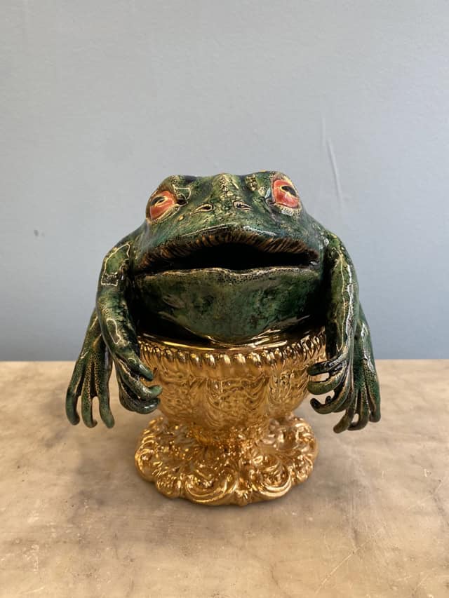 Marius la Tchatche, 2024 sculpture céramique faïence émaillée 17 x 16 x 20 cm OT-2707 ©Onno Thellen