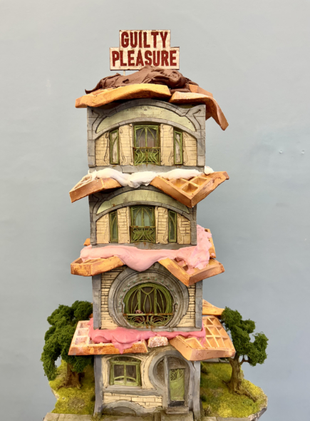 gultypleasure2024sculpturetechniquemixtesursoclesculpte40x35x160cmLF-2401LaFratrie