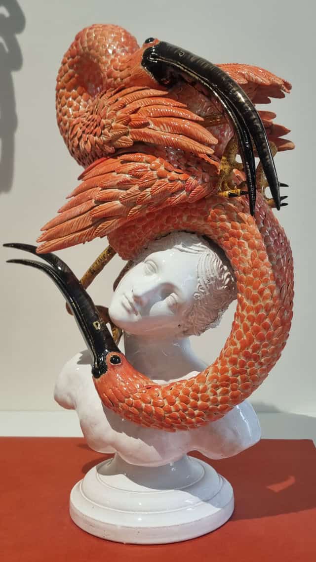 Venus and ibisses, 2025 sculpture céramique, 54x54x20 cm OT-2513 ©Onno Theelen 