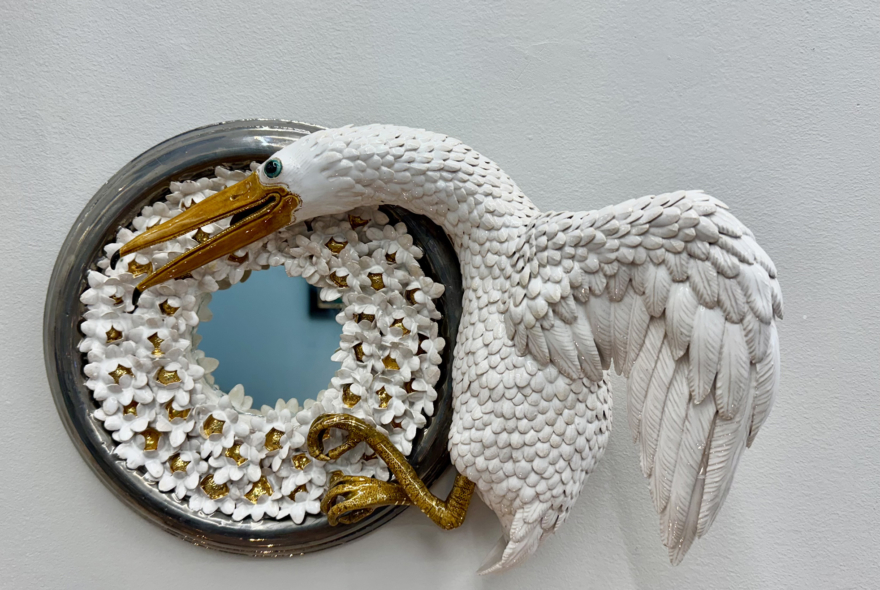 Miroirmonbeaumiroir2025sculpturefaienceemaillee40x30cmOT-2523OnnoTheelen