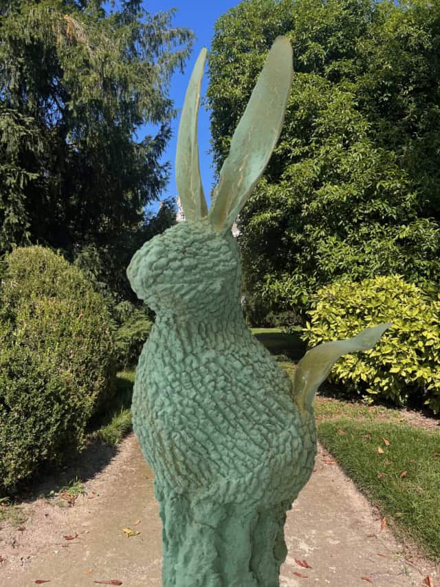 Fleur de lapin #1, 2025 sculpture céramique  50x50x98 cm MF-2504 ©Matthieu Faury 