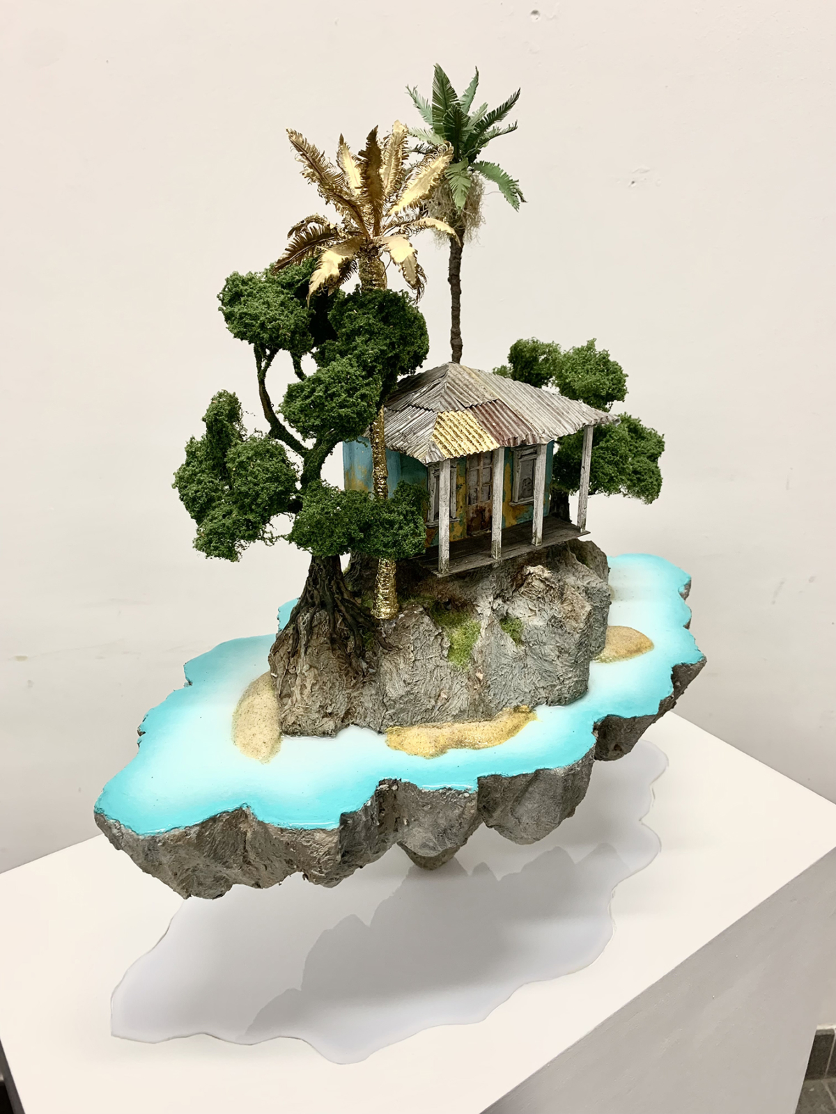 Not another place in the sun, 2025 sculpture technique mixte 45x27x50 cm LF-2506 ©La Fratrie