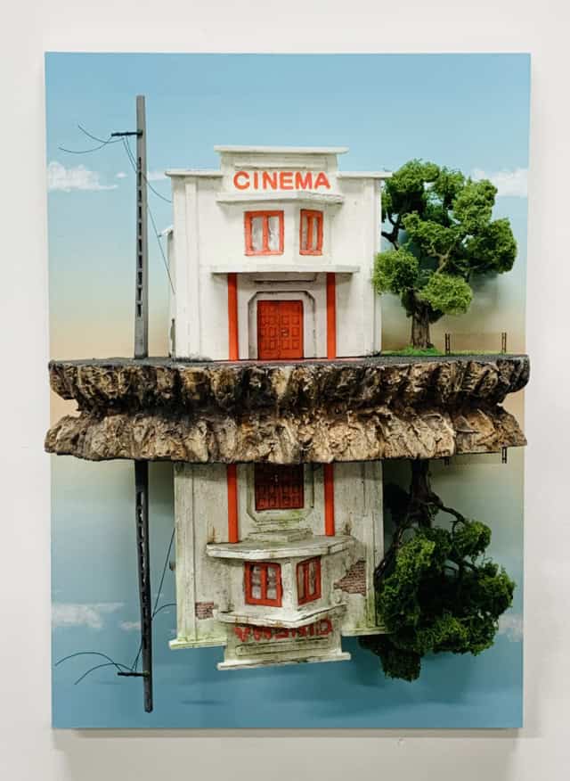 The thin line between positive thinking and illusionals, 2025 sculpture technique mixte 52x38x20 cm LF-2510 ©La Fratrie