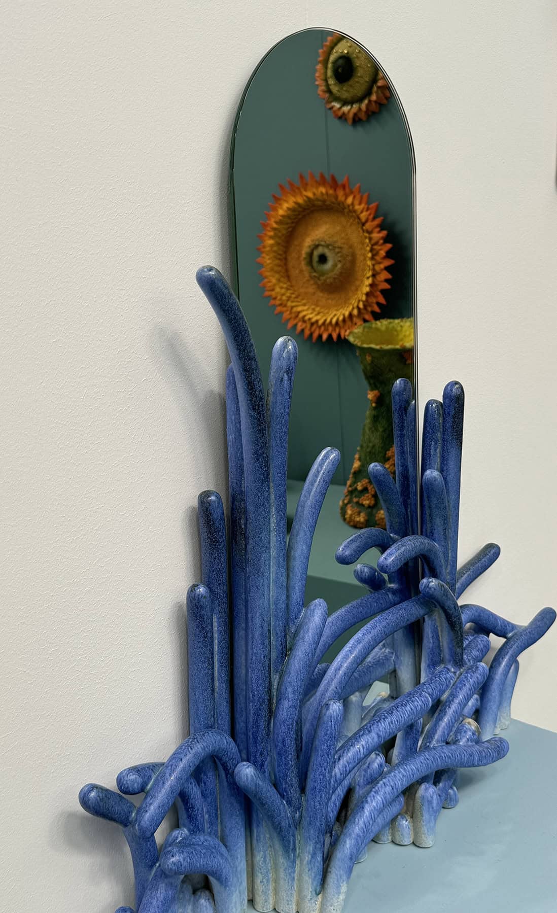 miroir 2024, céramique grès extrudé 67x64x9 cm SH-2401+2402 ©Safia Hijos 